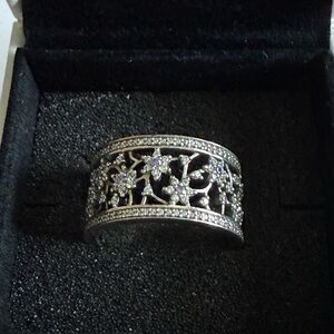 Pandora Forget Me Not ring, retired Sterling silver purple sz 56 7 w box